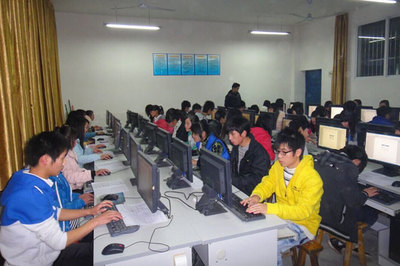 宜賓縣柳加職業(yè)中學(xué)校 動(dòng)漫設(shè)計(jì)與開(kāi)發(fā)專(zhuān)業(yè)的特色與前景